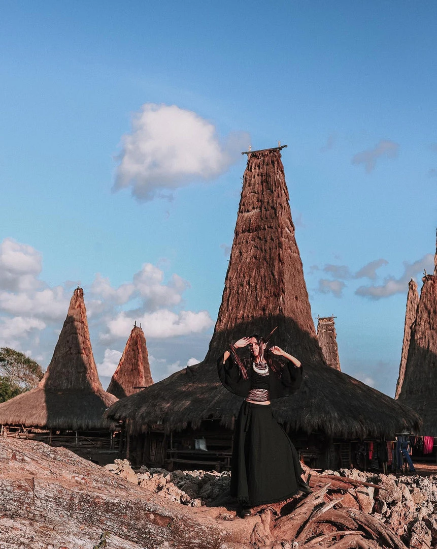 Agus Tops & Tunics Black Kimono Cover-up Tunic With Bell Sleeves 7 Agus Tops & Tunics Black Kimono Cover-up Tunic With Bell Sleeves