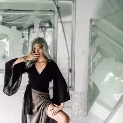 Agus Tops & Tunics Black Kimono Cover-up Tunic With Bell Sleeves 25 Agus Tops & Tunics Black Kimono Cover-up Tunic With Bell Sleeves