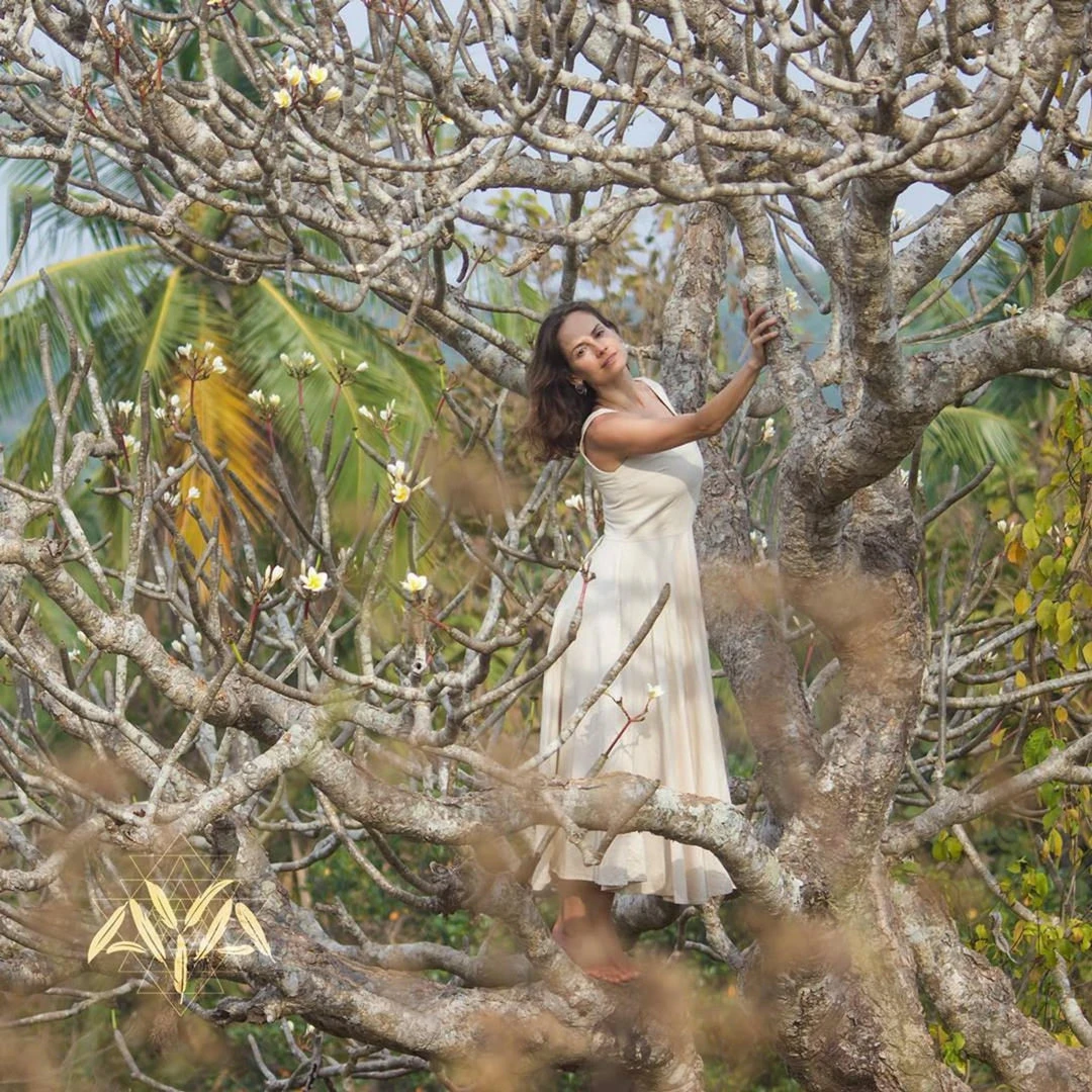 Stop List Organic Boho Bohemian Simple Casual Wedding Dress "Madre Tierra" 8 Stop List Organic Boho Bohemian Simple Casual Wedding Dress "Madre Tierra"